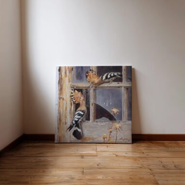 Dos abubillas en un ventanal de una casa abandonada. Cuadro al oleo de Manuel Sosa © 2024